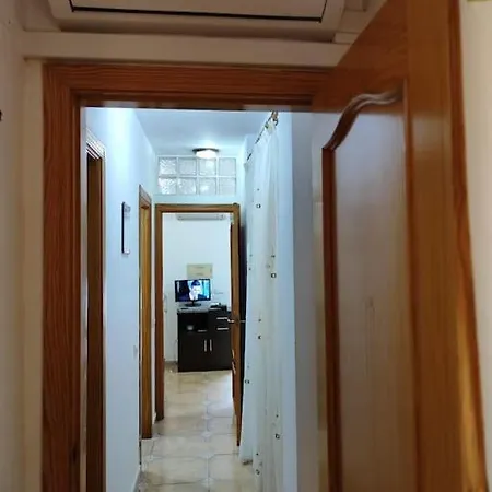 Magnificent Ground Floor With Views - B Apartment